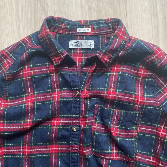 Hollister Navy Blue and Red Long Plaid Flannel Shirt - Picture 3 of 6